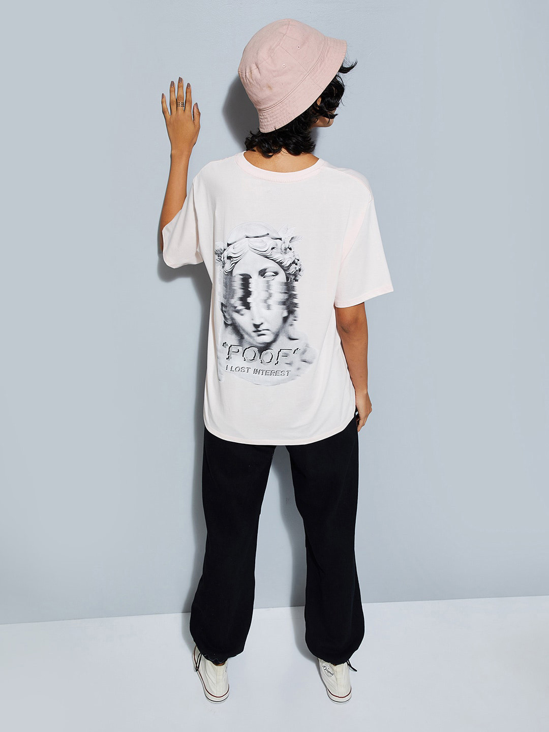max URB_N Women Printed V-Neck Extended Sleeves Pockets T-shirt