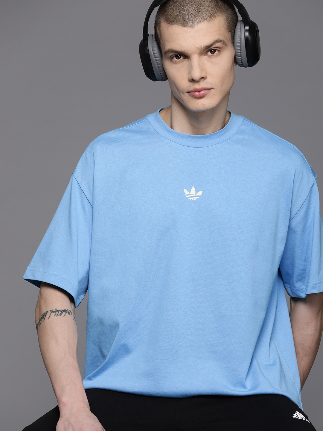 ADIDAS Originals Unisex Basketball Classic T-shirt