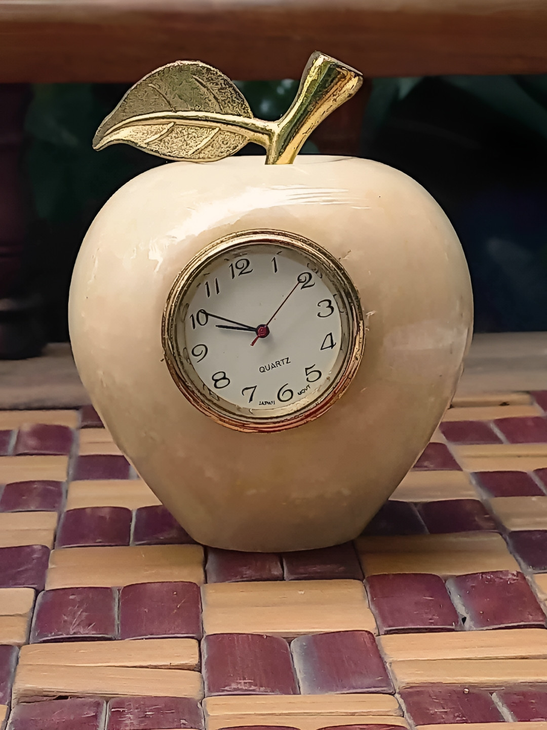 INDIA MEETS INDIA Onyx Table Clock Cream Marble Matte Living Room Eco-Friendly Medium Showpiece - 3.5 Inches