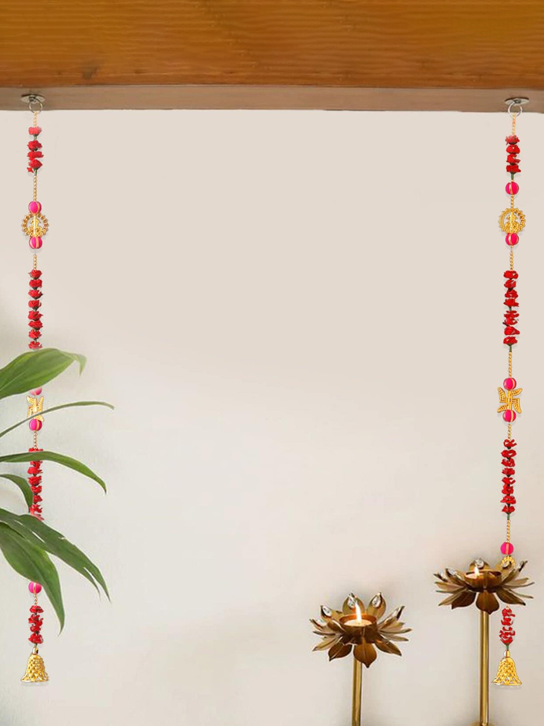 Special You Red & Yellow 5 Pieces Red Roses wastik Latkanas