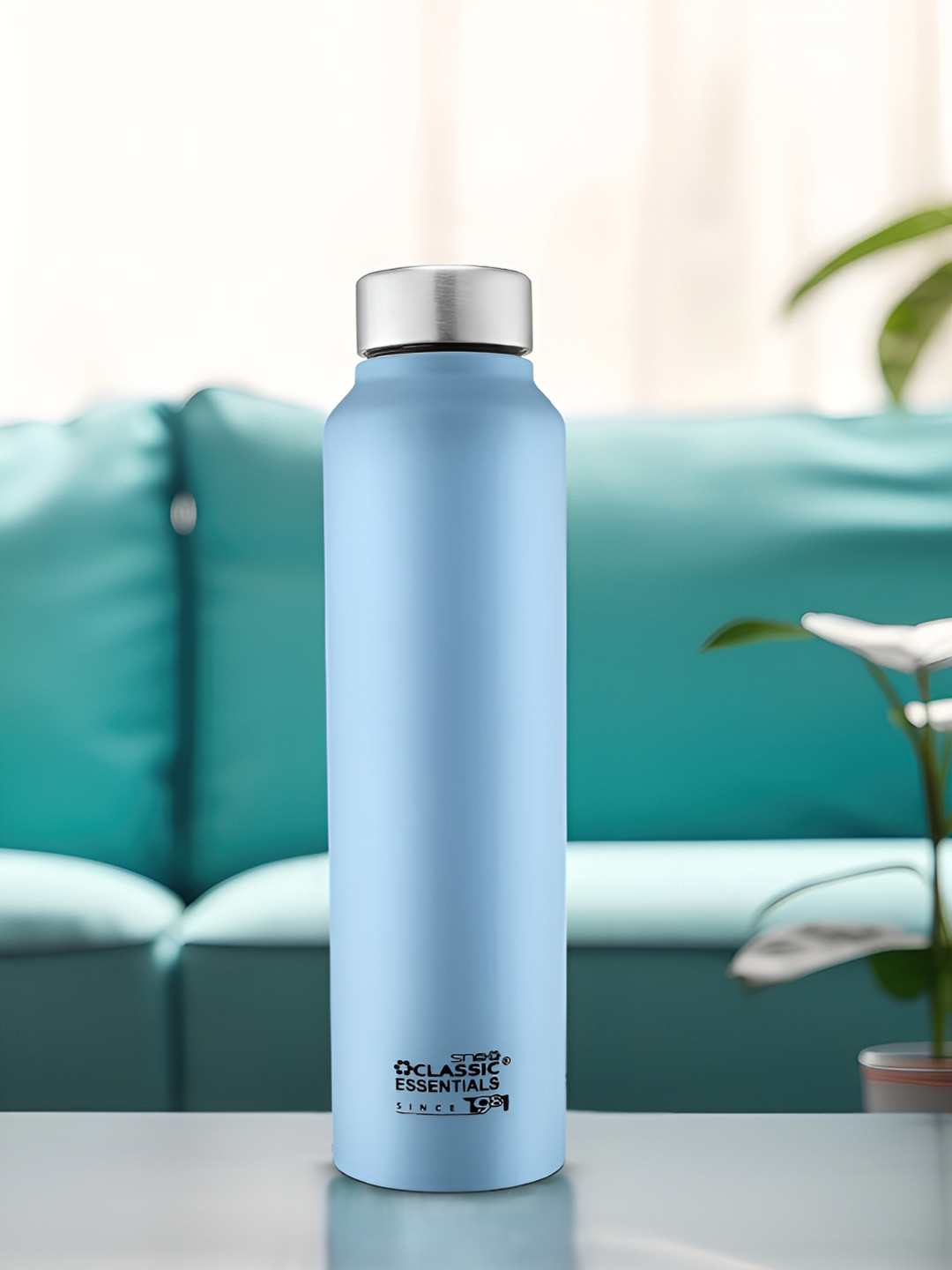 Classic Essentials Blue & Silver-Toned Stainless Steel Water Bottle 1l