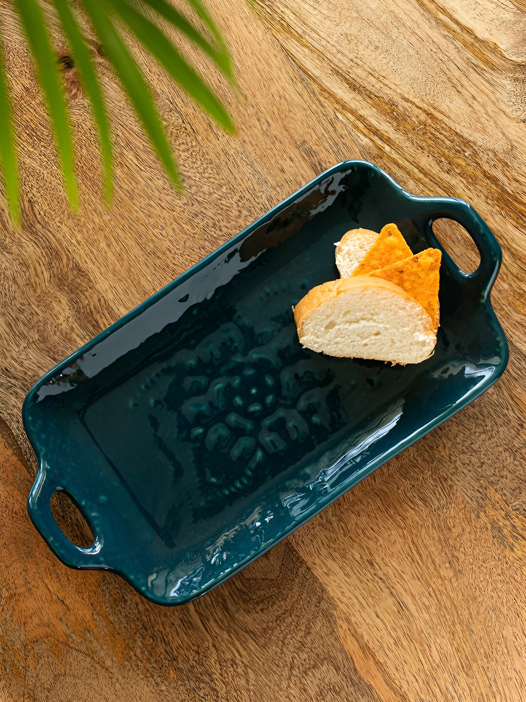 ExclusiveLane Teal Forest Hand Glazed Ceramic Microwave Safe Food Serving Platter