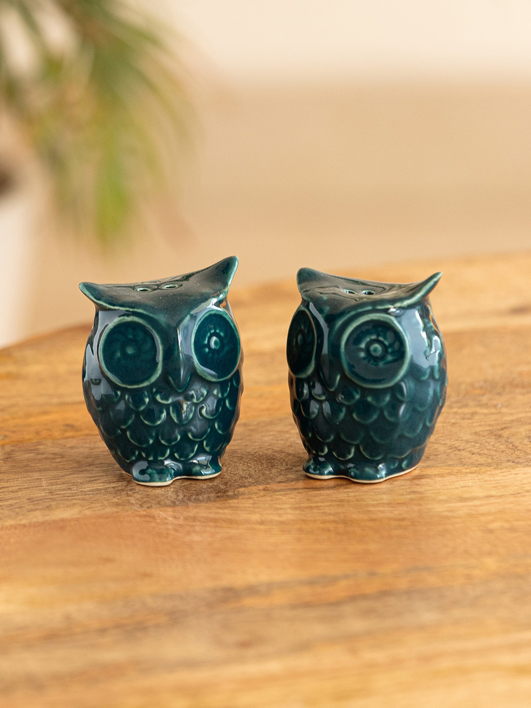 ExclusiveLane 2 Pieces Teal Forest Ceramic Salt & Pepper Shakers