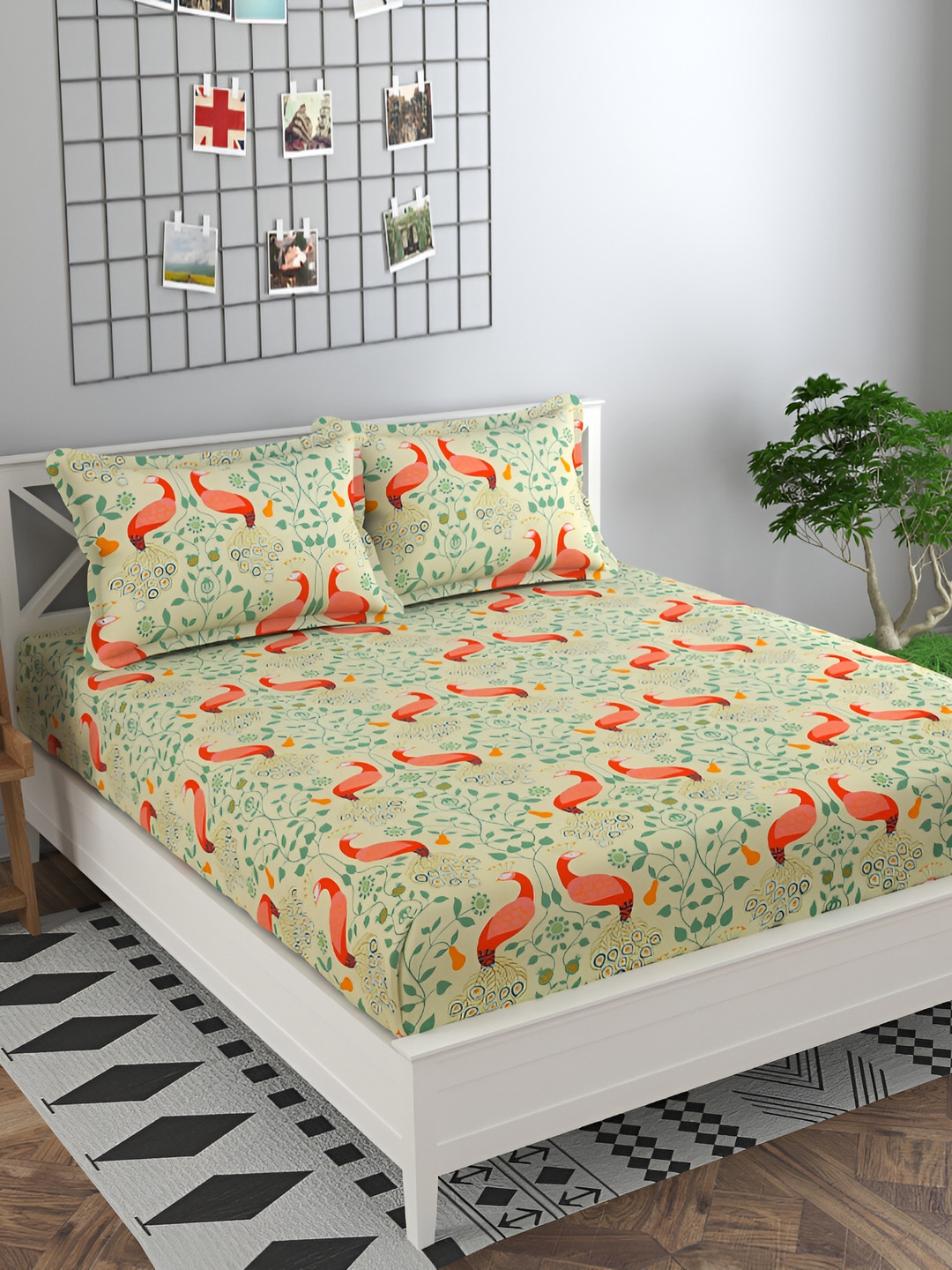 Innovative Edge Cream Floral Cotton 160 TC Fitted King Superfine Bedsheet with 2 Pillow Covers-72 x 78 inches