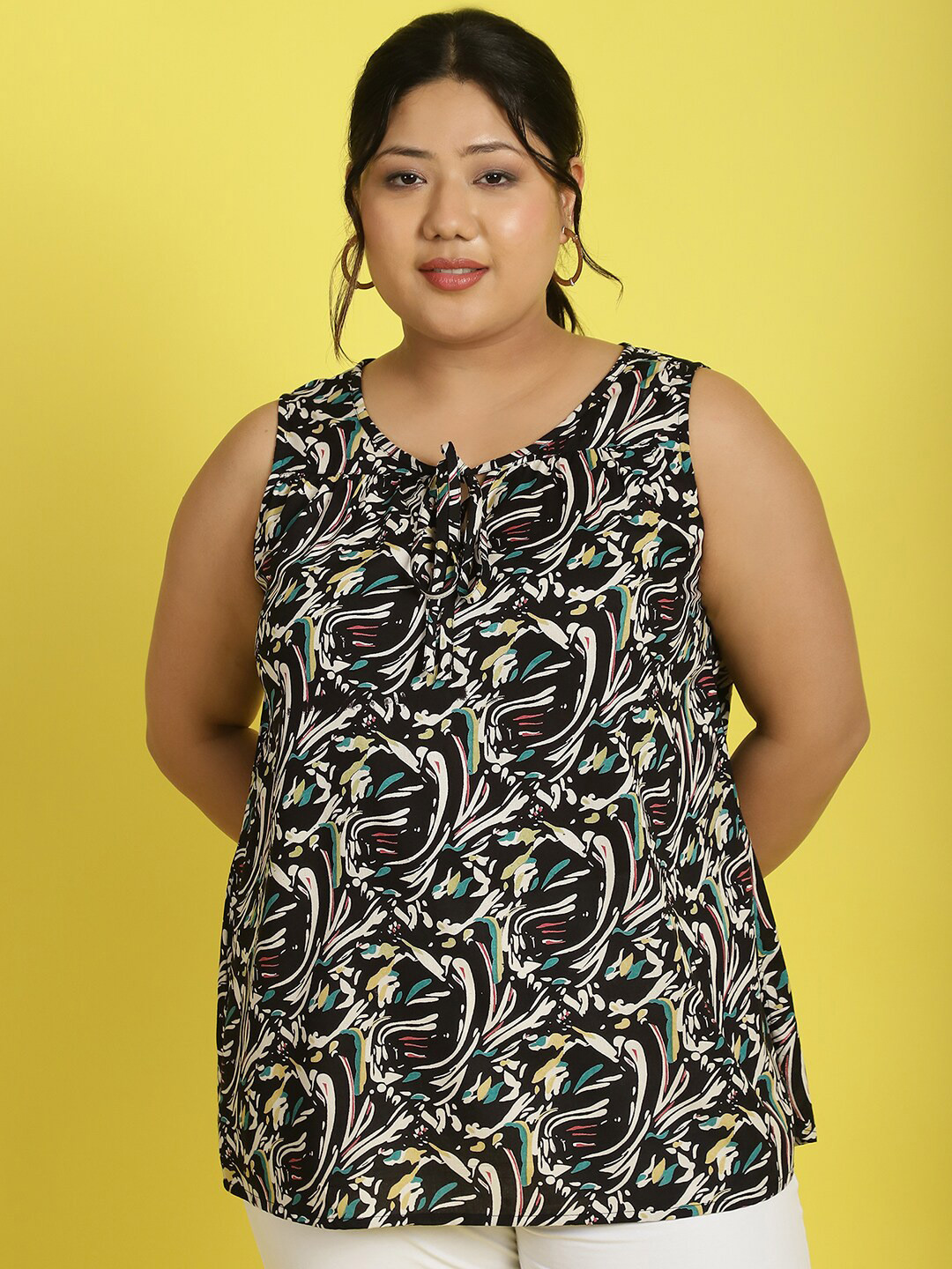 theRebelinme Floral Printed Tie-Up Neck Plus Size Top