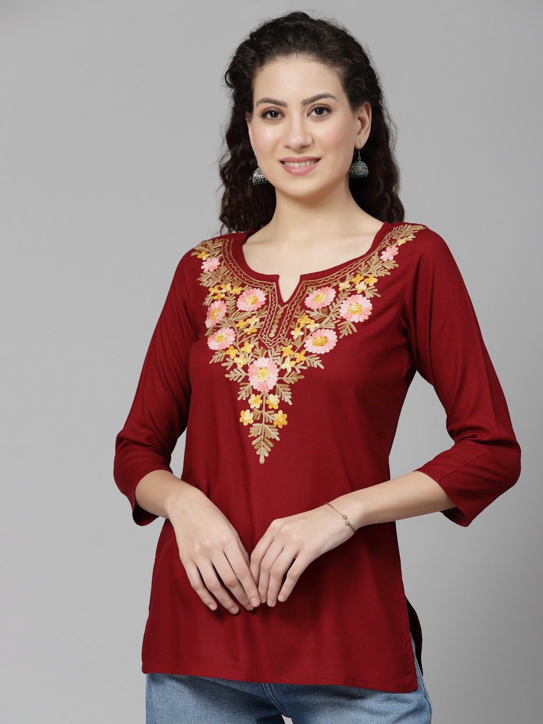 QAZMI Israa Kashmiri Floral Aari Embroidered Straight Kurti