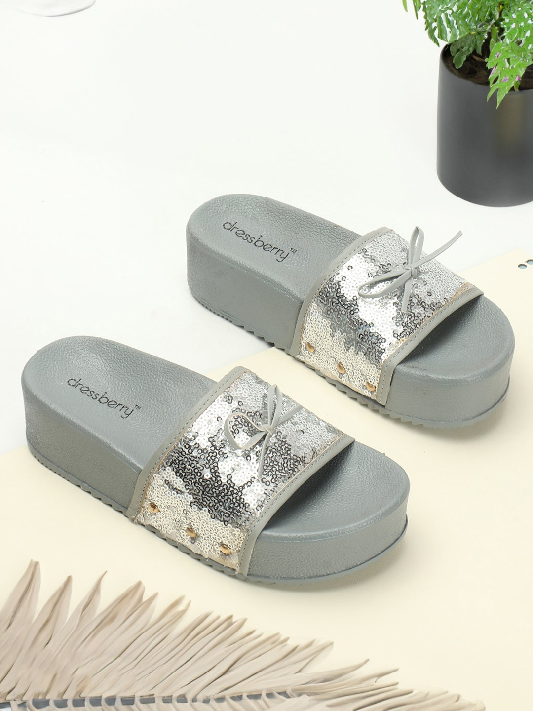 DressBerry Grey Embellished Open Toe Flatform Heels With Bow