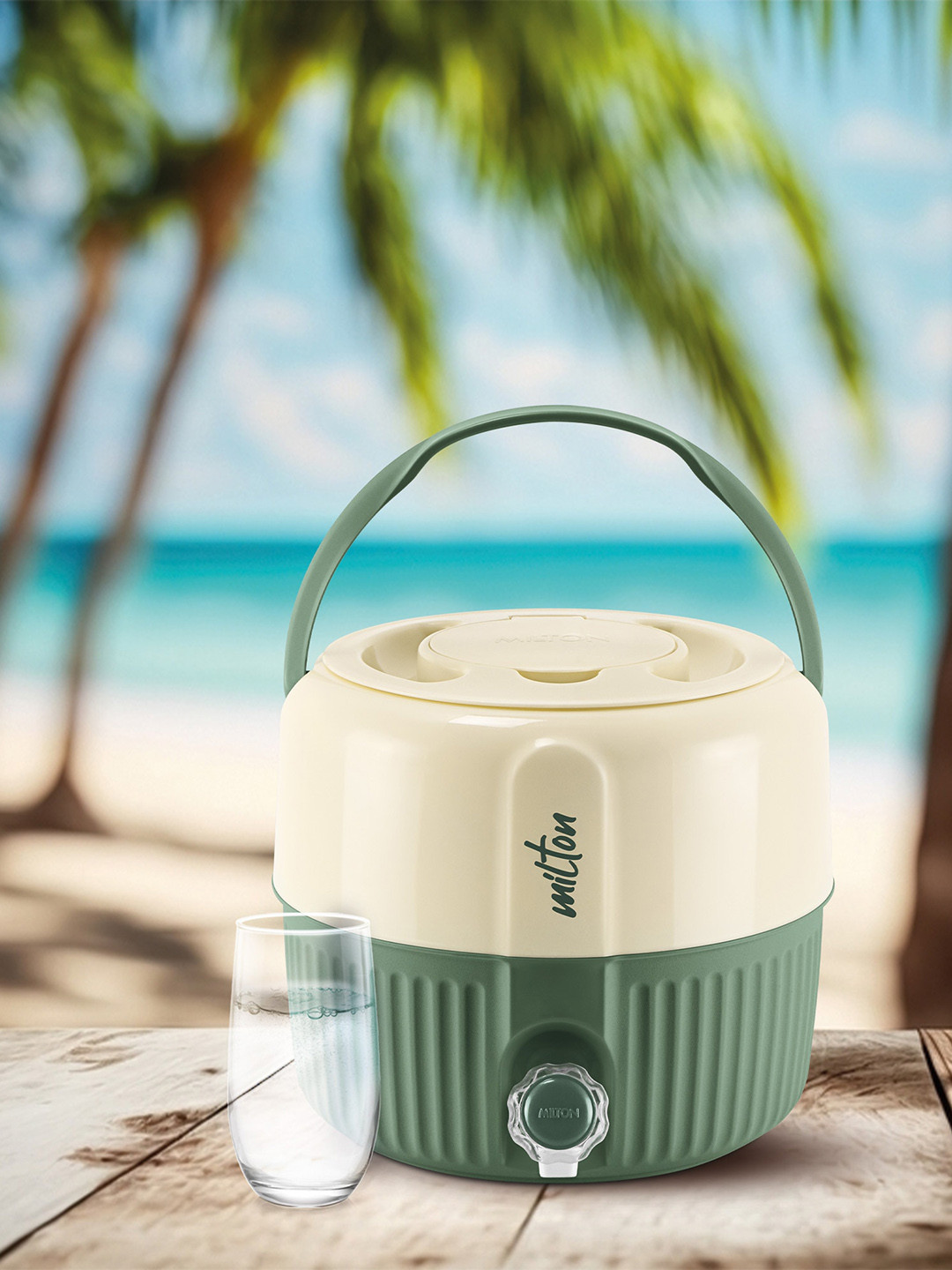 Milton Green & Cream-Coloured Kool Pristine 7 Insulated Plastic Water Jug 5.25 Litres