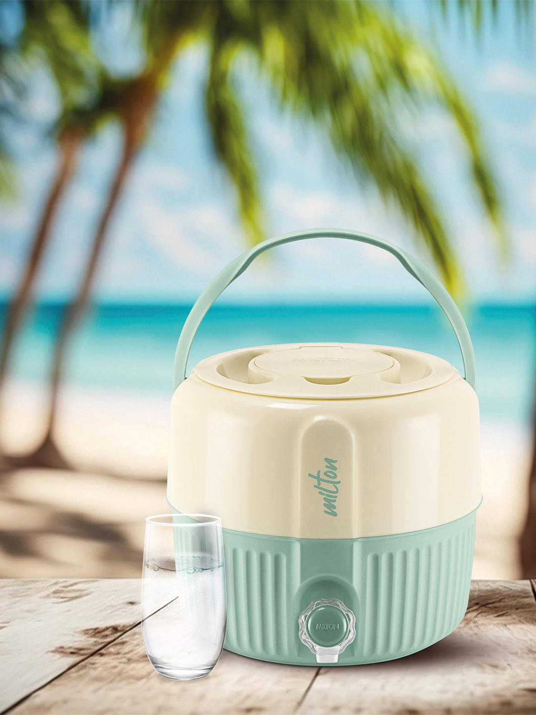 Milton Light Green Kool Pristine 7 Insulated Plastic Water Jug 5.25 Litres