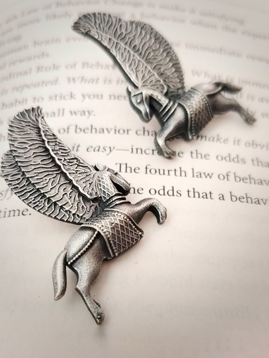 EL REGALO Alloy Animal Shaped Drop Earrings