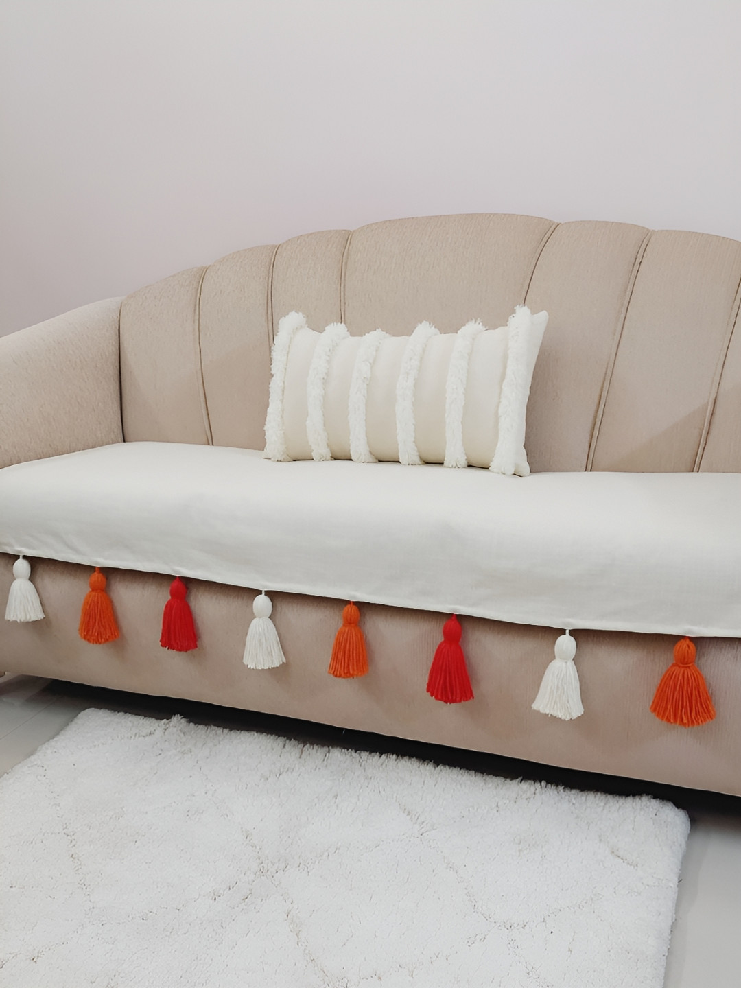 THROWPILLOW Off White & Red Anti Slip Tassels 4 Seater Sofa Cover