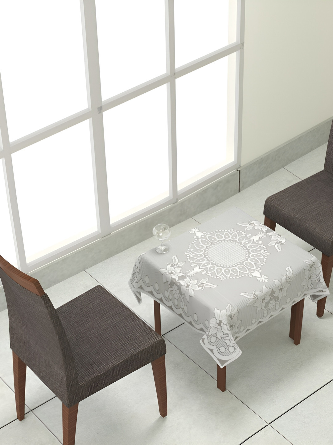 BIGGER FISH White Cotton 2-Seater Table Cover