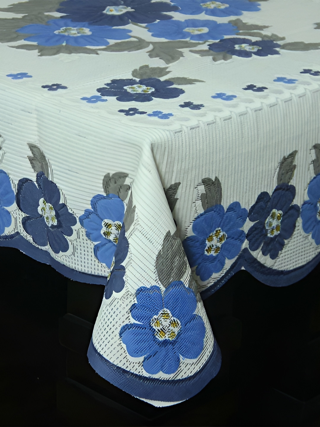 BIGGER FISH Blue & Grey Cotton 4 Seater Table Cover