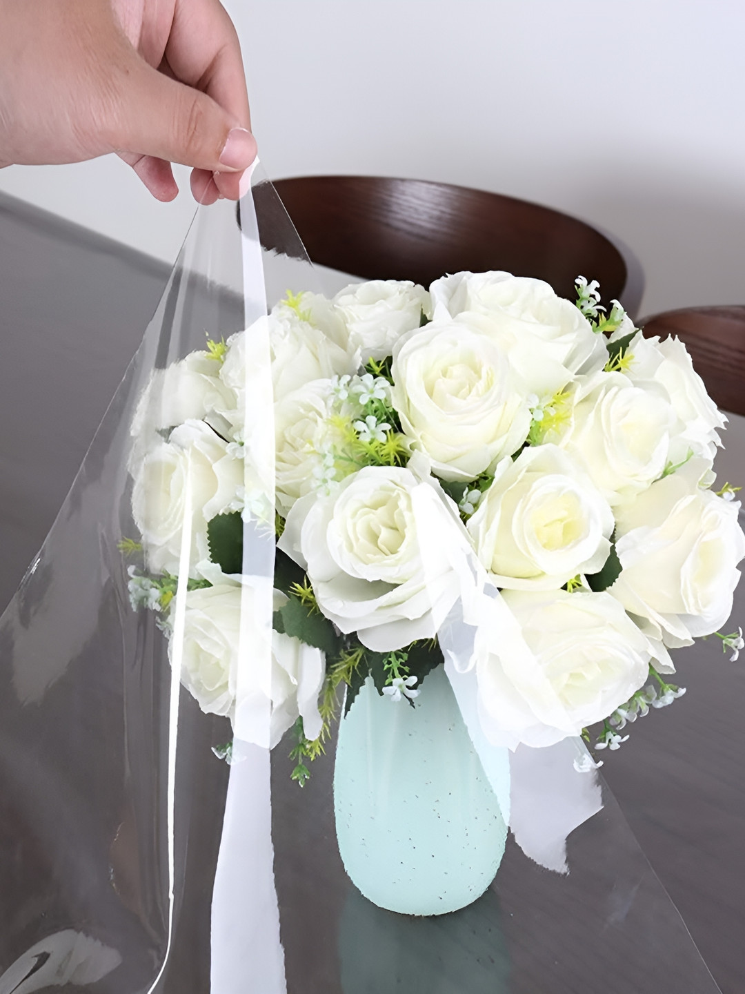 BIGGER FISH Transparent Rectangular 8-Seater Table Cover