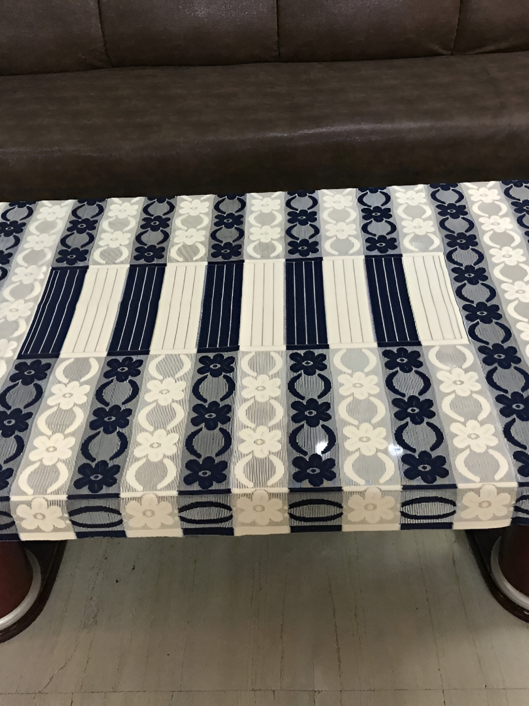 BIGGER FISH Black & White Floral Cotton Rectangle 4-Seater Table Cover