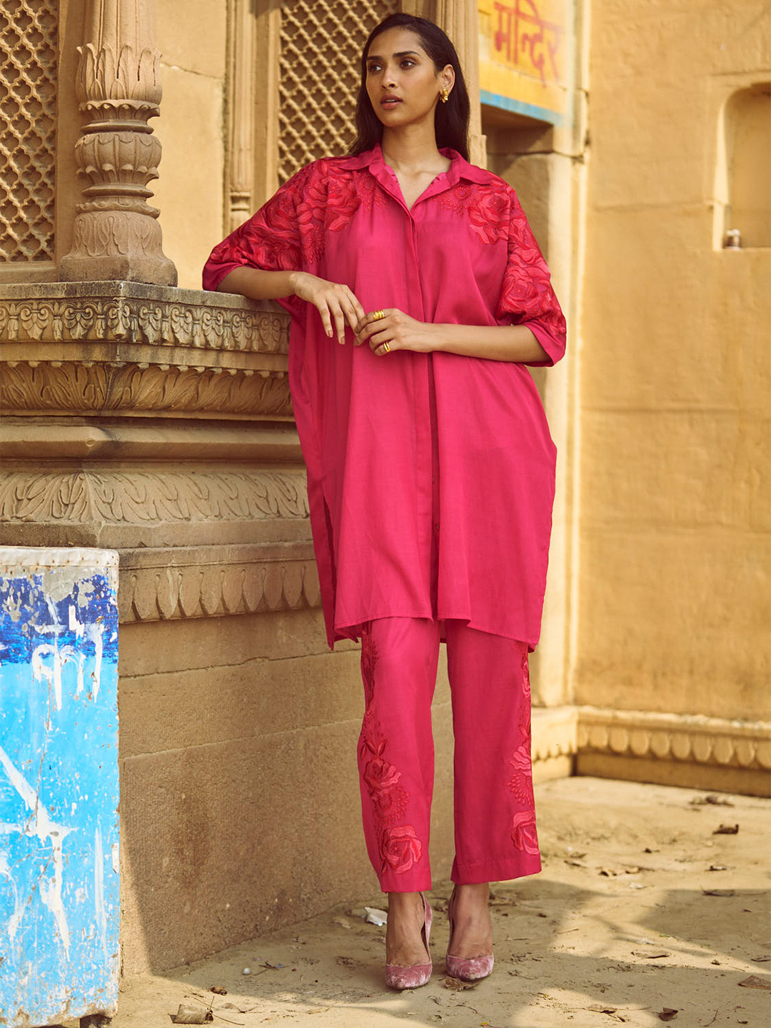 Dash and Dot Shirt Collar Floral Embroidered Tunics