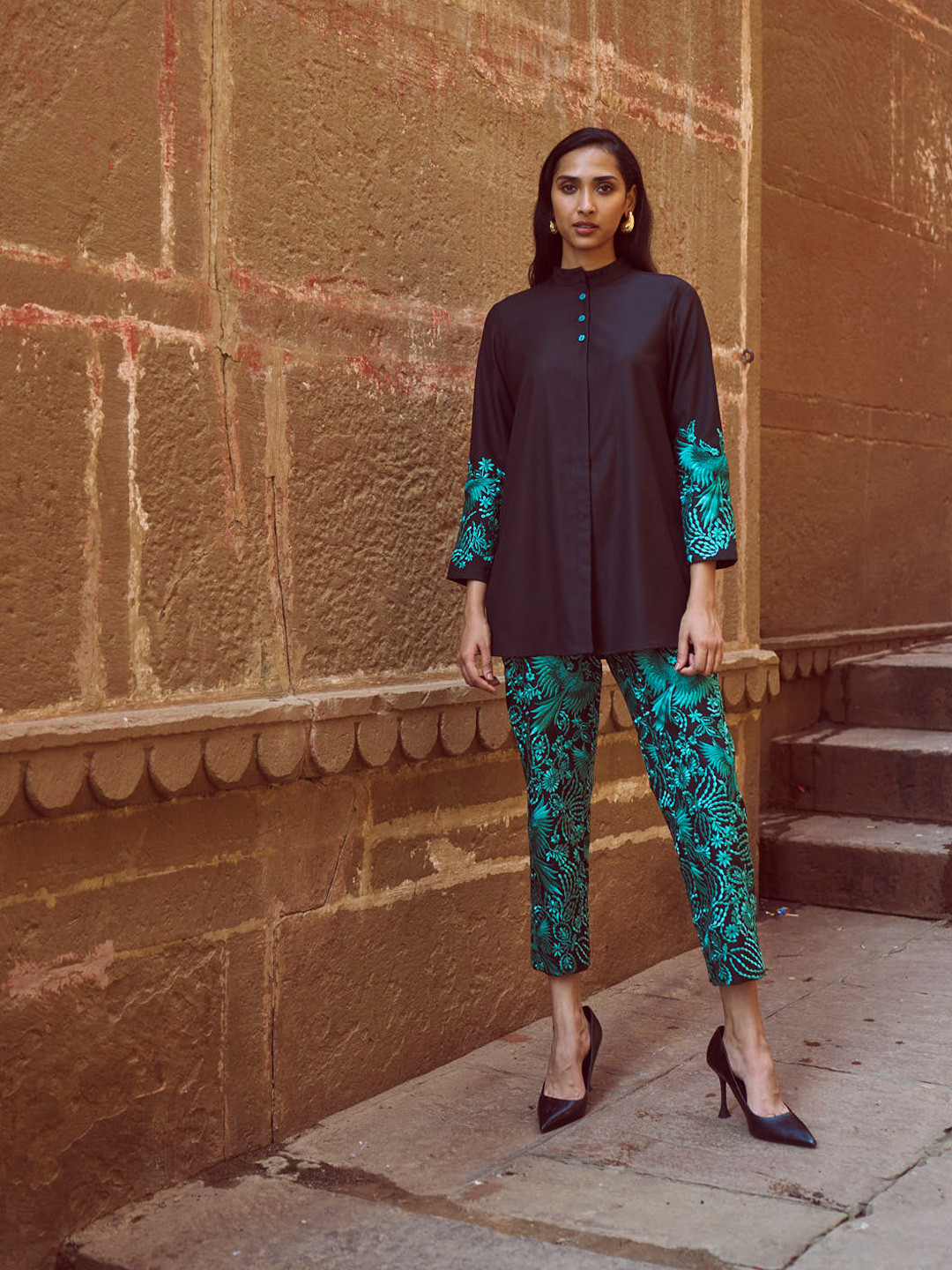 Dash and Dot Floral Embroidered Straight Kurti