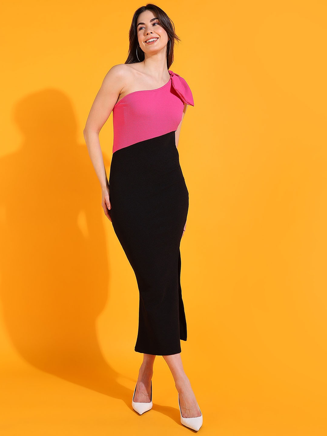 DODO & MOA One Shoulder Colourblocked Sheath Midi Dress - Dresses for Women 28195650 | Myntra