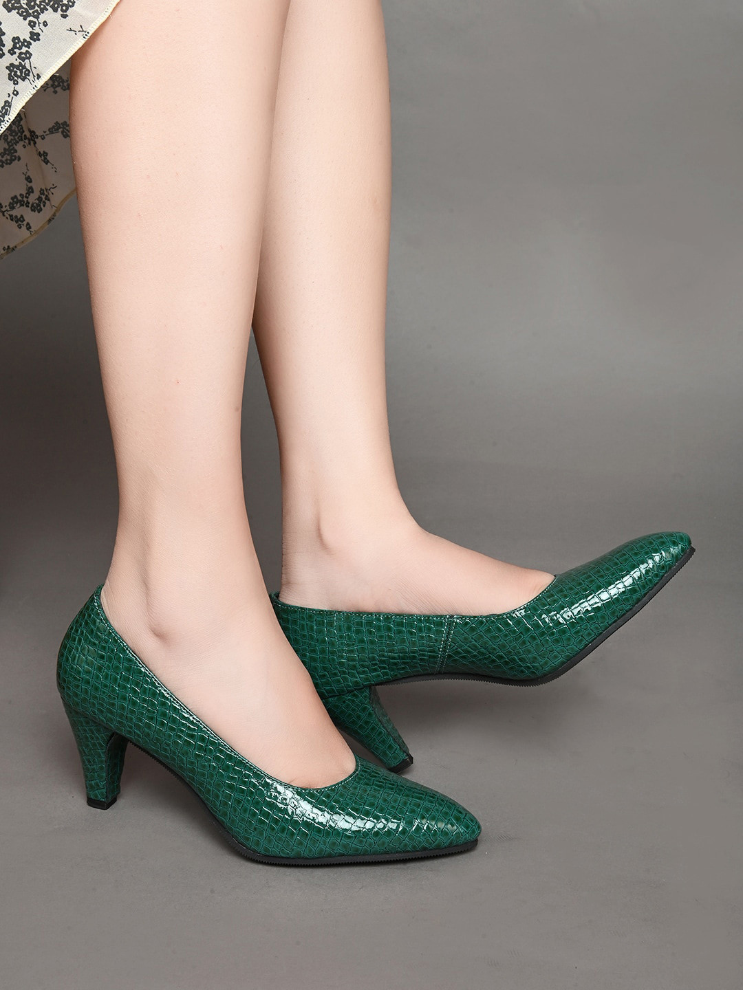 Mast & Harbour Green Textured Pointed Toe Kitten Heel Pumps