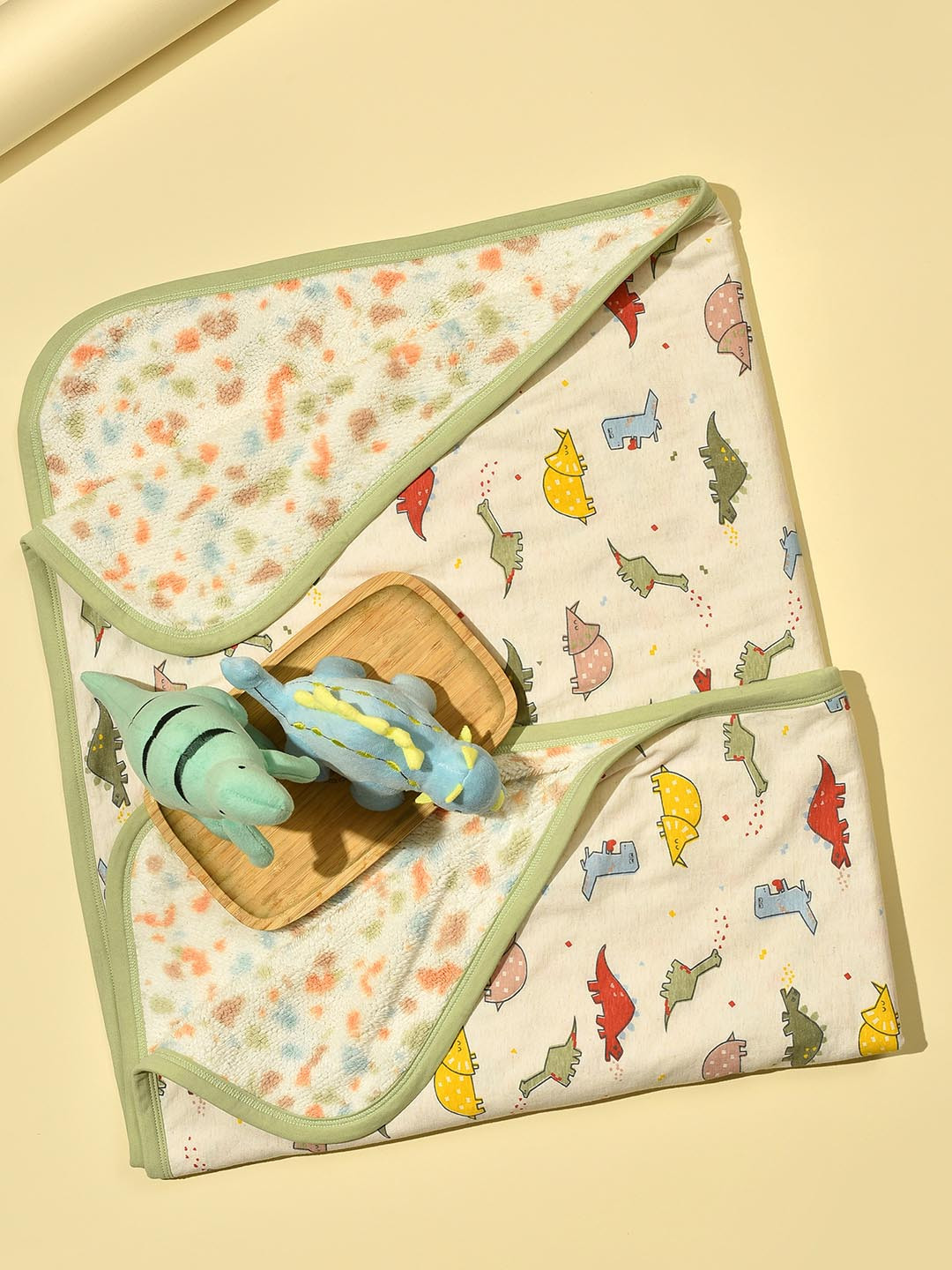 MiArcus Printed Premium Soft Knitted Sherpa Blanket, 100X85 CM - Cream