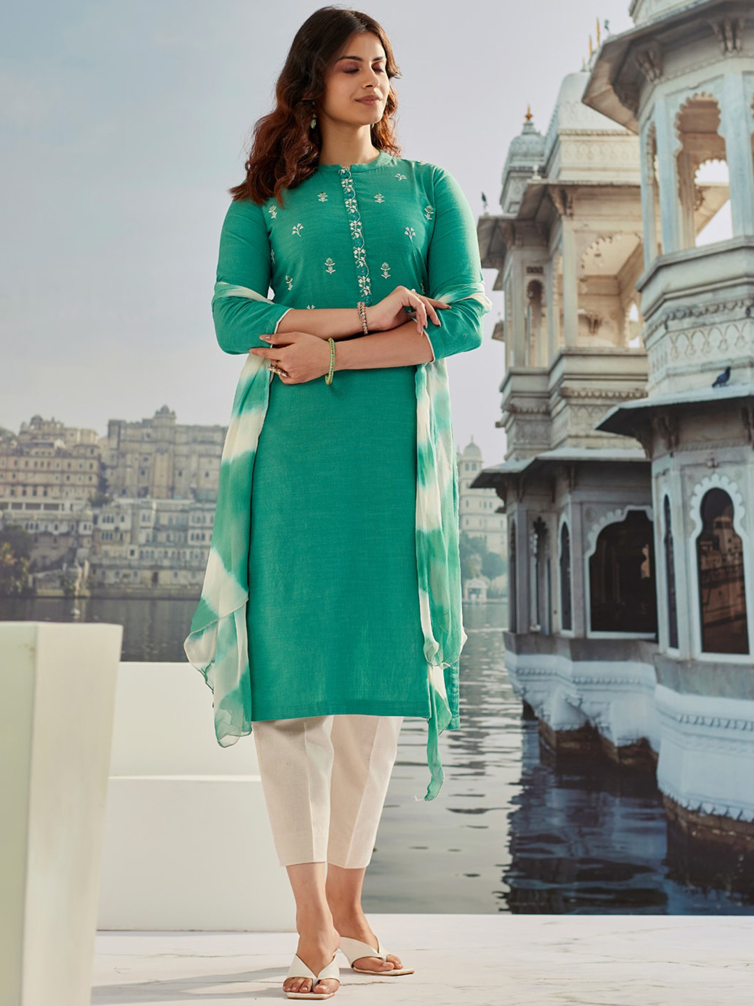 WOMEN PLUS Ethnic Motifs Embroidered Thread Work Pure Cotton Kurta with Trousers & Dupatta