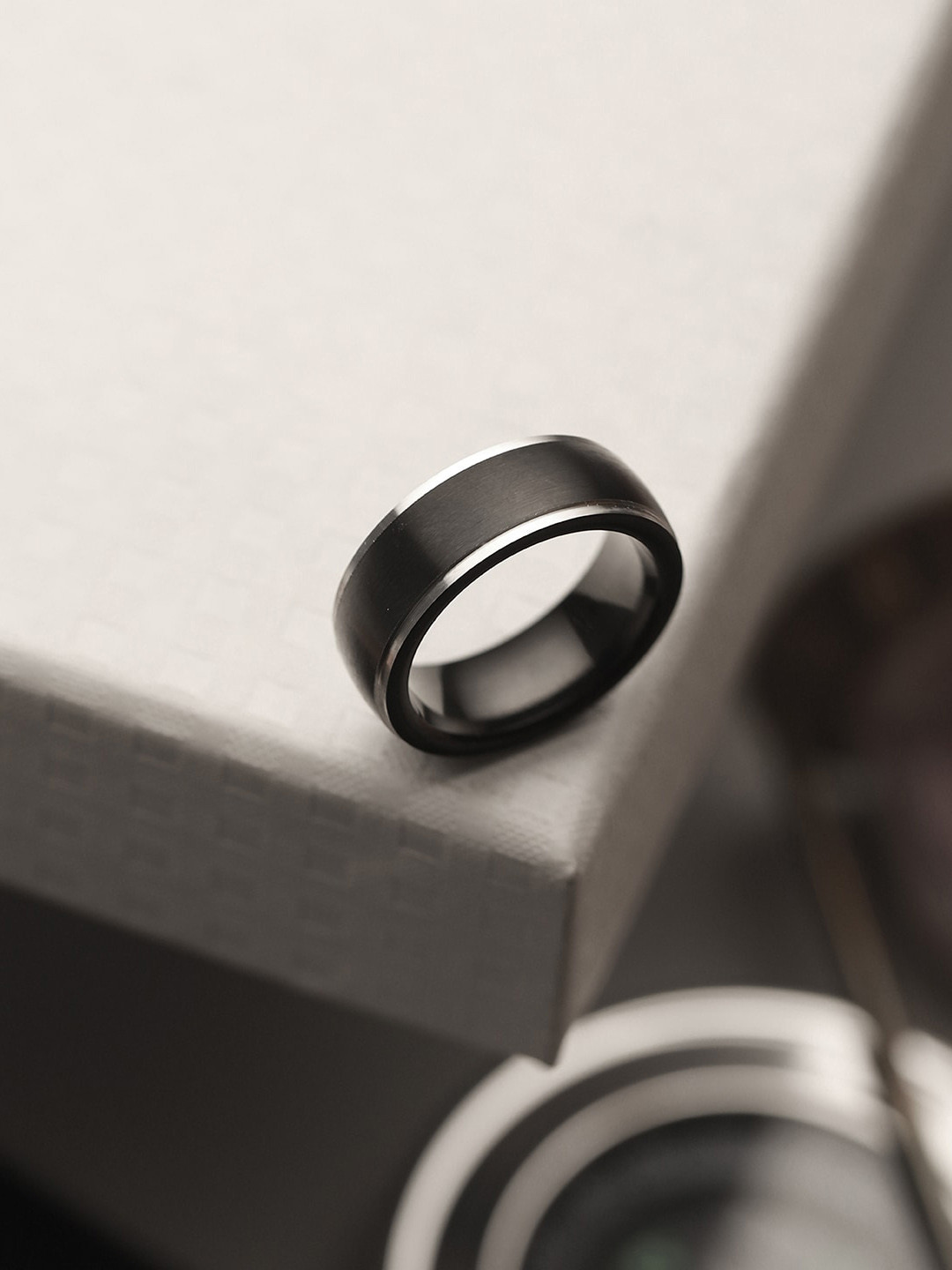 Jazz and Sizzle Men Platinum-Plated Finger Ring