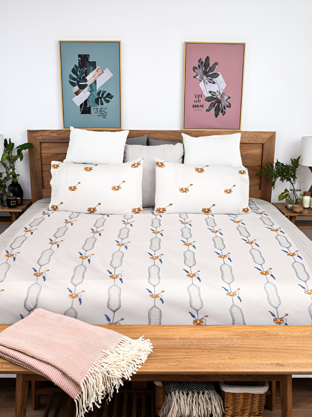 Baarno Premium White Graphic Cotton 220 TC King Fine Bedsheet with 2 Pillow Covers-90 x 106 inches