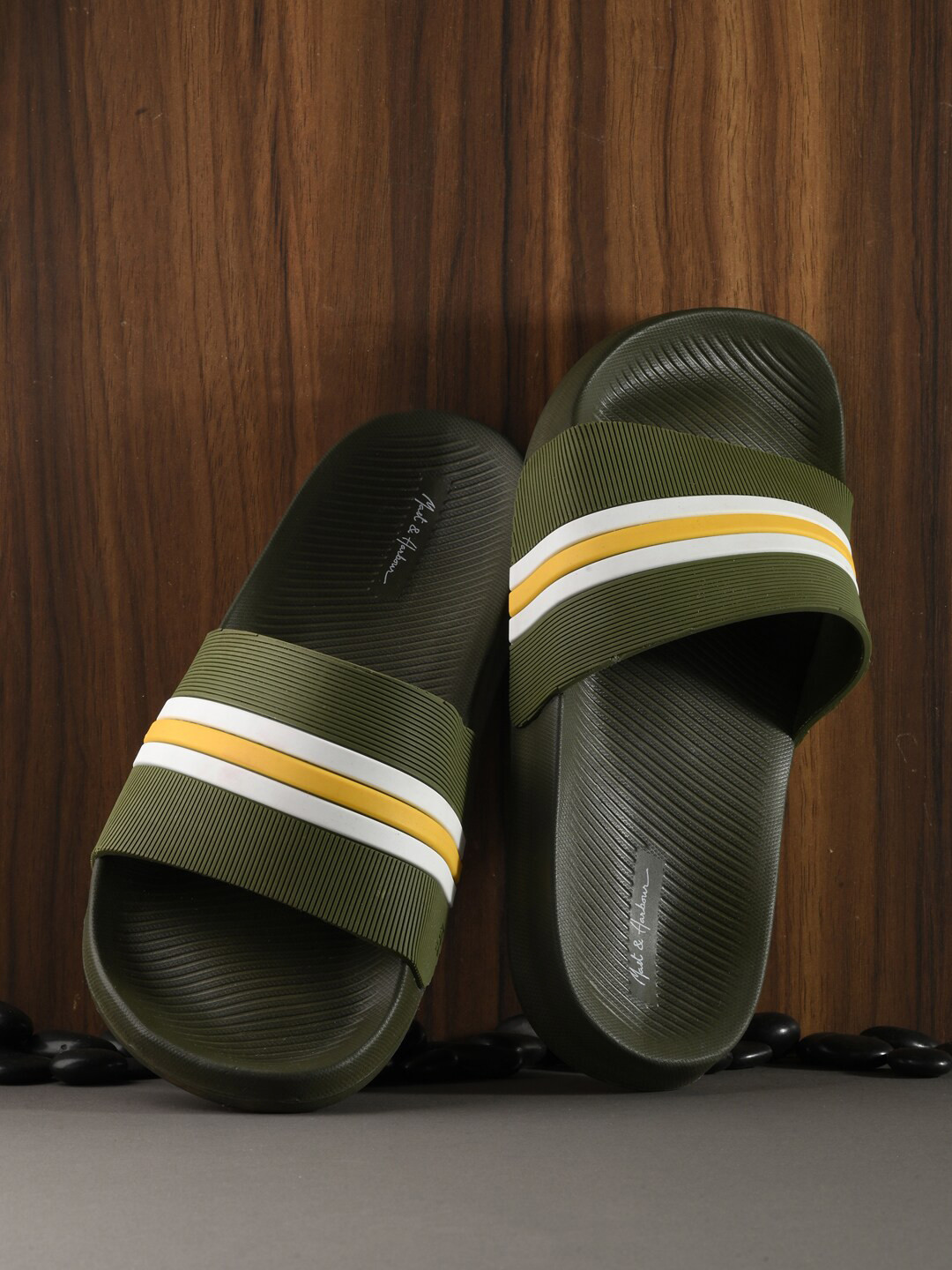 Mast & Harbour Olive Men Striped Sliders