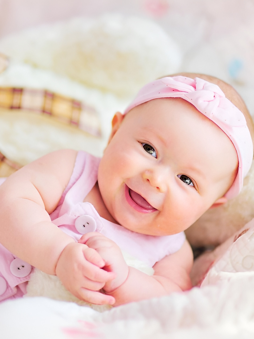 Wallpics Pink Children Printed Wallpaper