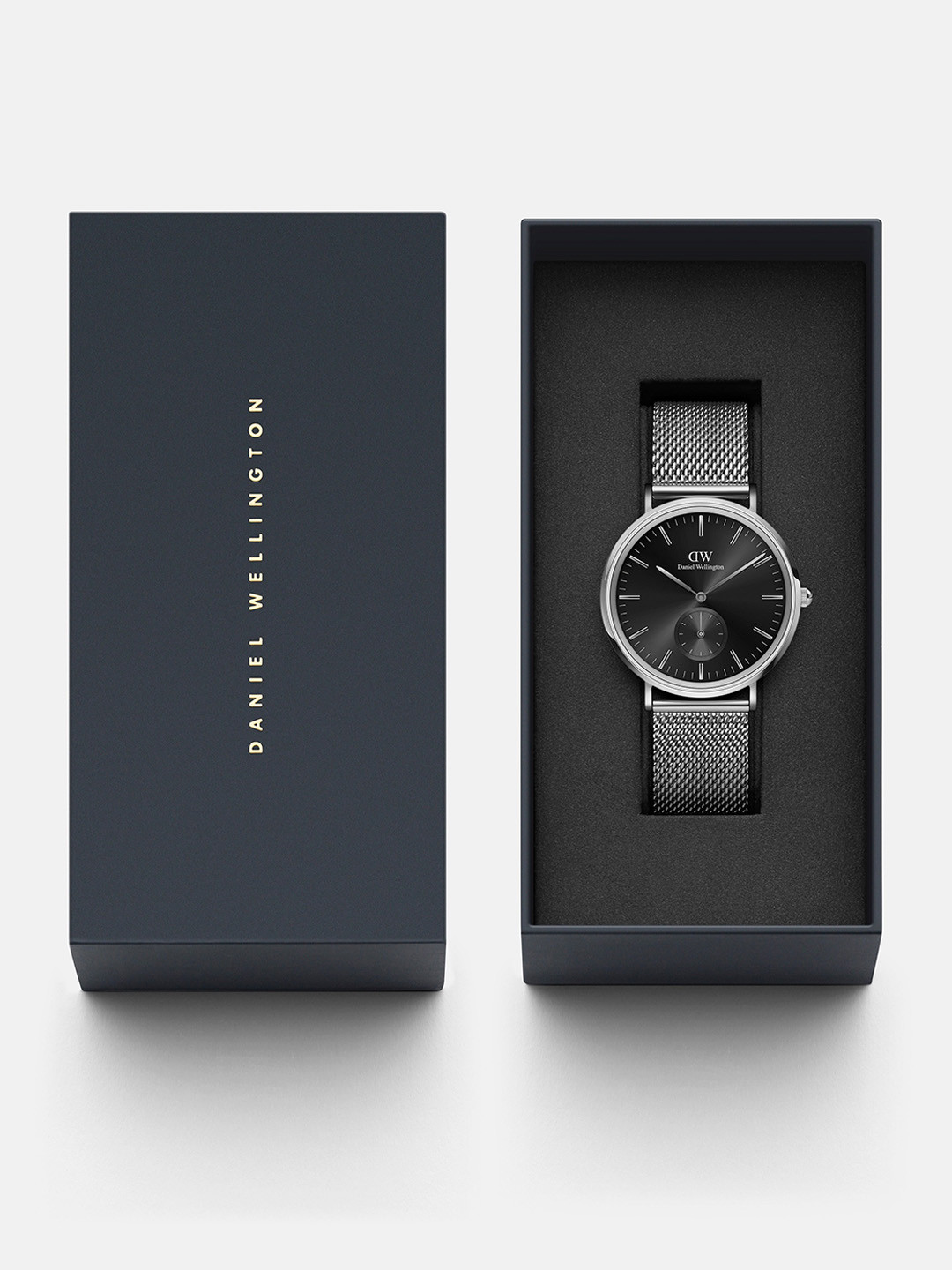 Daniel Wellington Men Stainless Steel Bracelet Style Straps Analogue Watch DW00100711K
