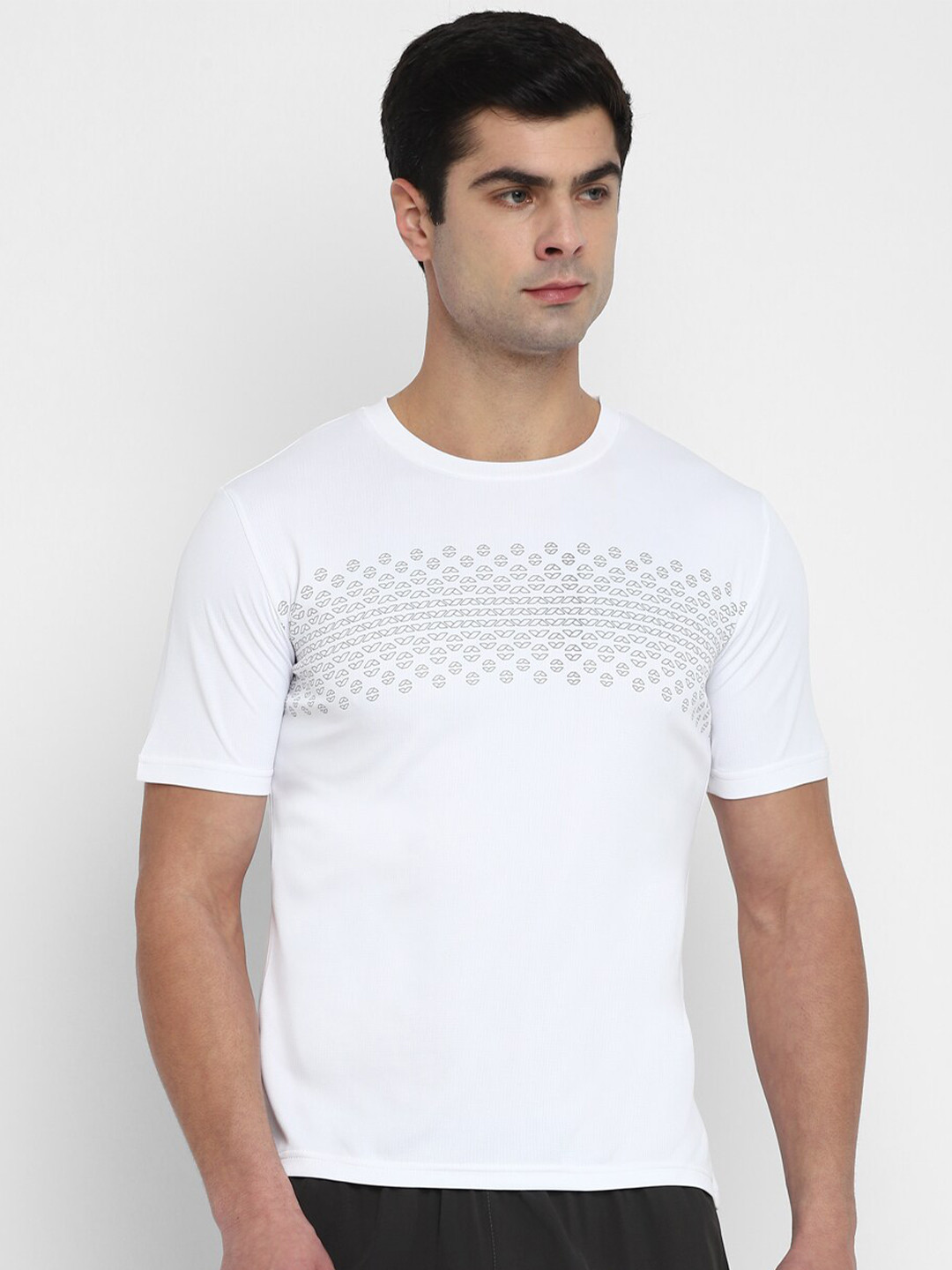 NIVIA Geometric Printed Moisture Wicking T-shirt