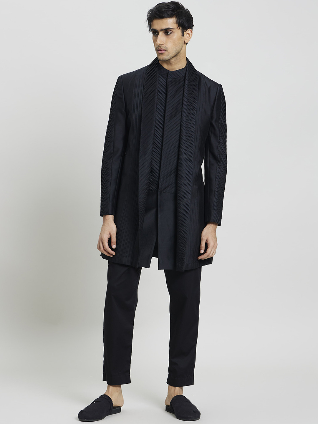 Antar-Agni 2-Piece Blade Woven-Design Long Bandhgala Jacket & Cigarette Fit Trouser Suit