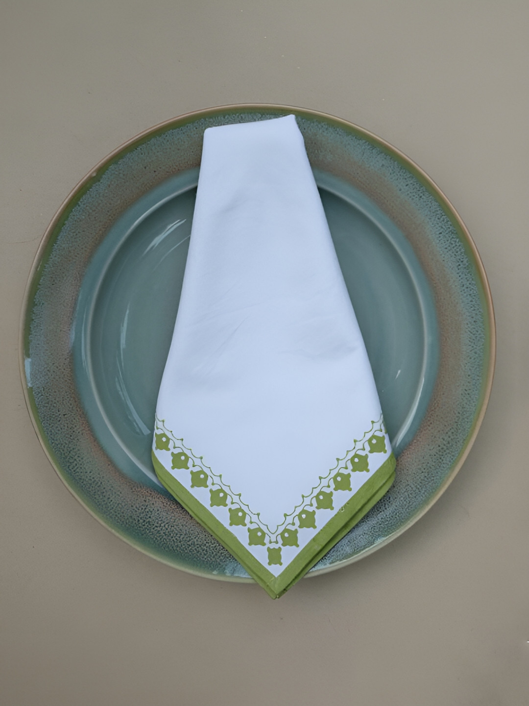 DESIGN GAATHA Green & White 4 Pieces Floral Printed Cotton Table Napkins