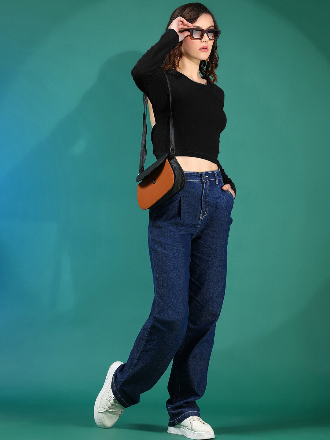 Stylecast X Kotty Round Neck Crop Top