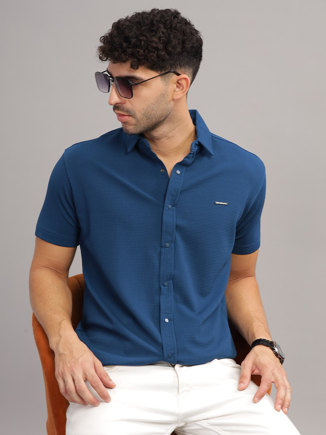 Parcel Yard Classic Geometric Self Design Spread Collar Cotton Casual Shirt