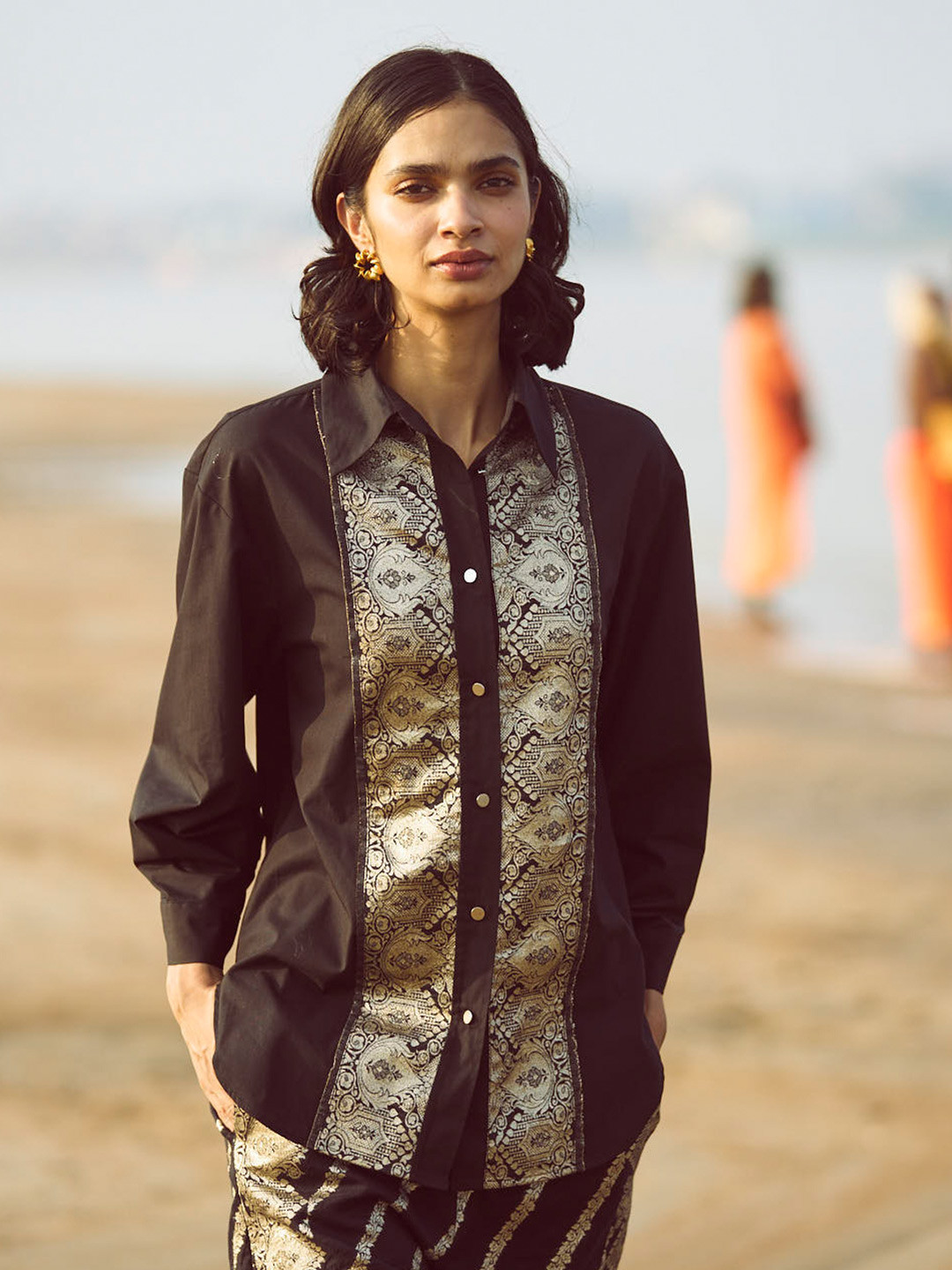 Dash and Dot Ethnic Motifs Printed Spread Collar Cotton Casual Shirt