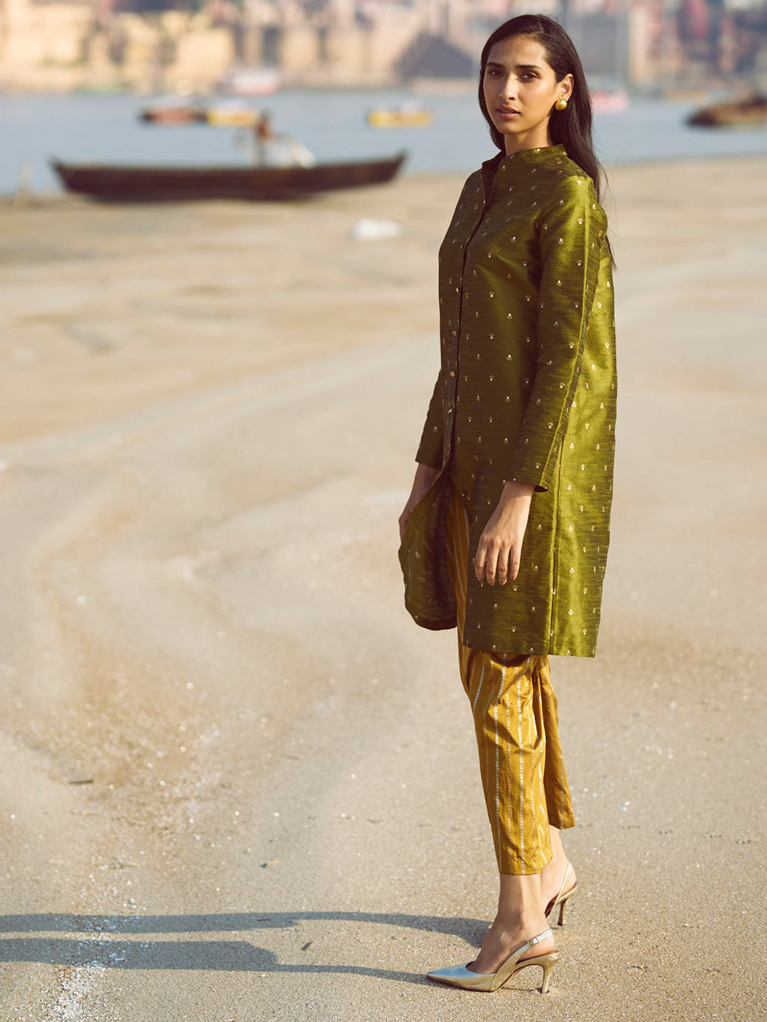 Dash and Dot Ethnic Motifs Woven Design Mandarin Collar A-Line Kurta