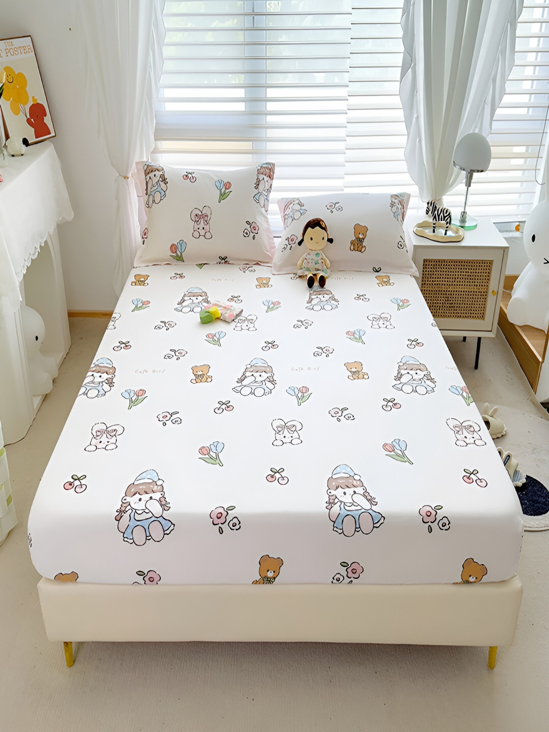 JC HOME White Graphic Cotton 230 TC Fitted Single Fine Bedsheet with a Pillow Cover-79 x 47 inches