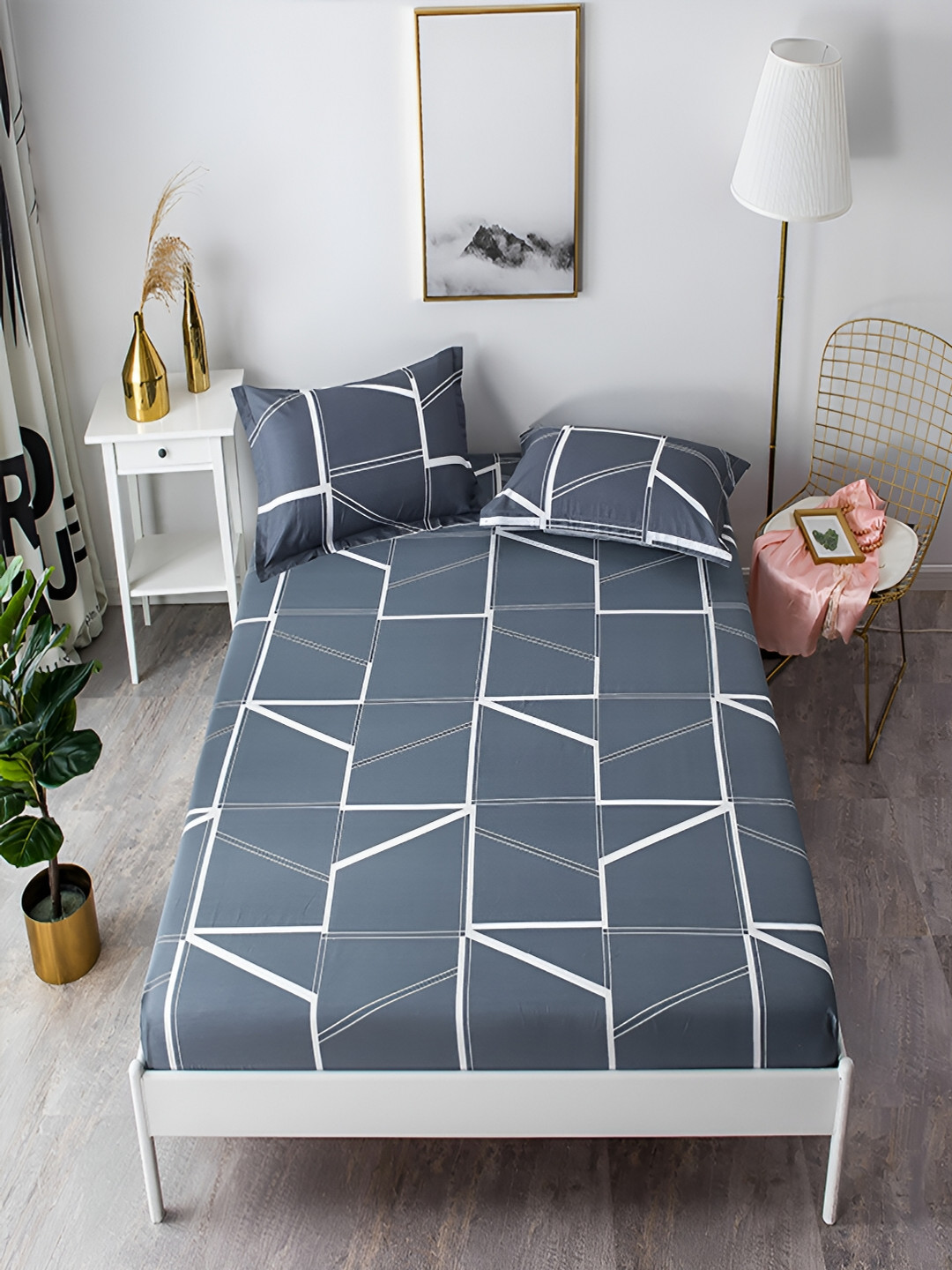 JC HOME Grey Geometric Pure Cotton 230 TC Fitted King Fine Bedsheet with 2 Pillow Covers-71 x 79 inches