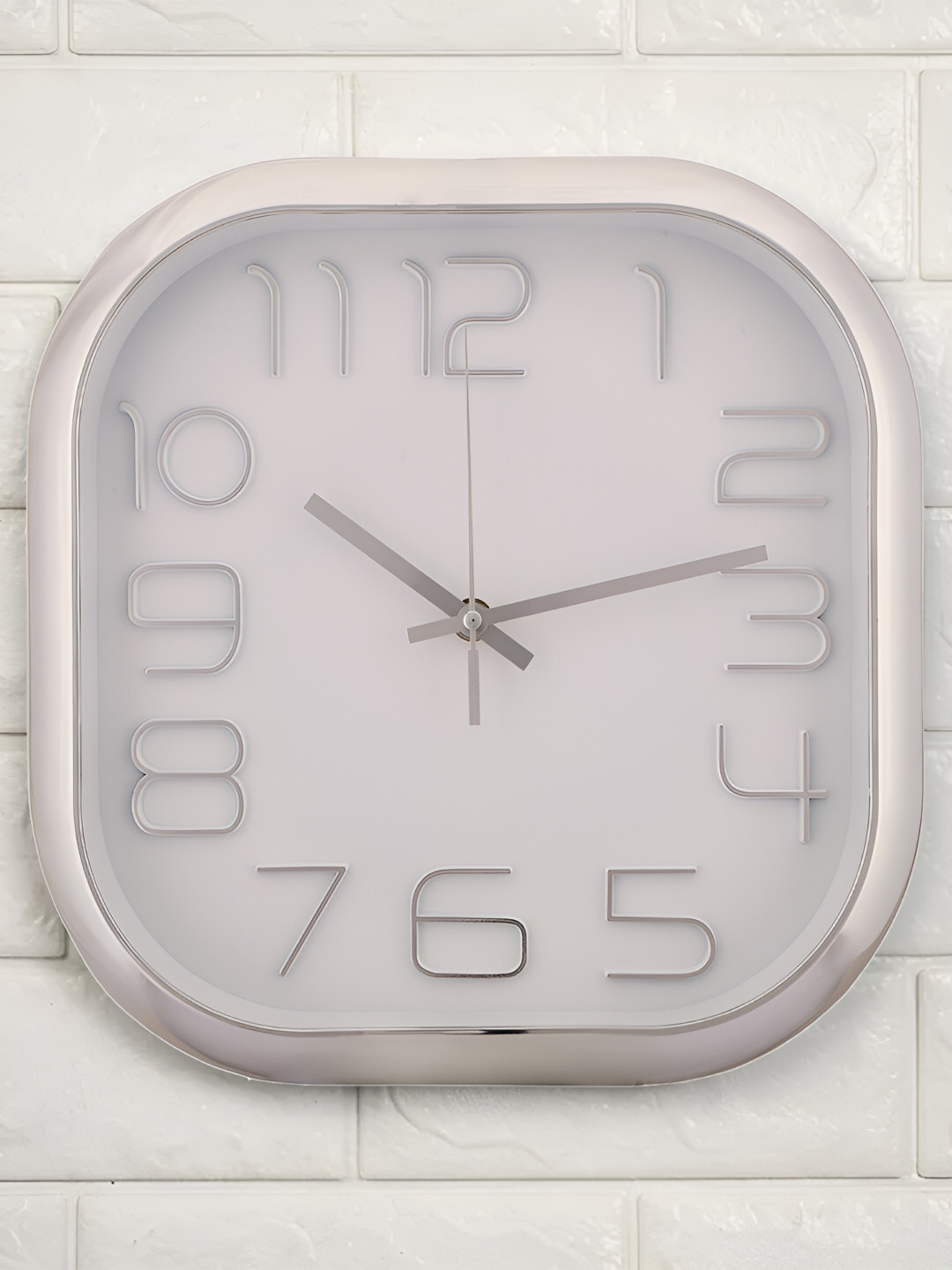 Kuber Industries Silver-Toned Analogue Wall Clock