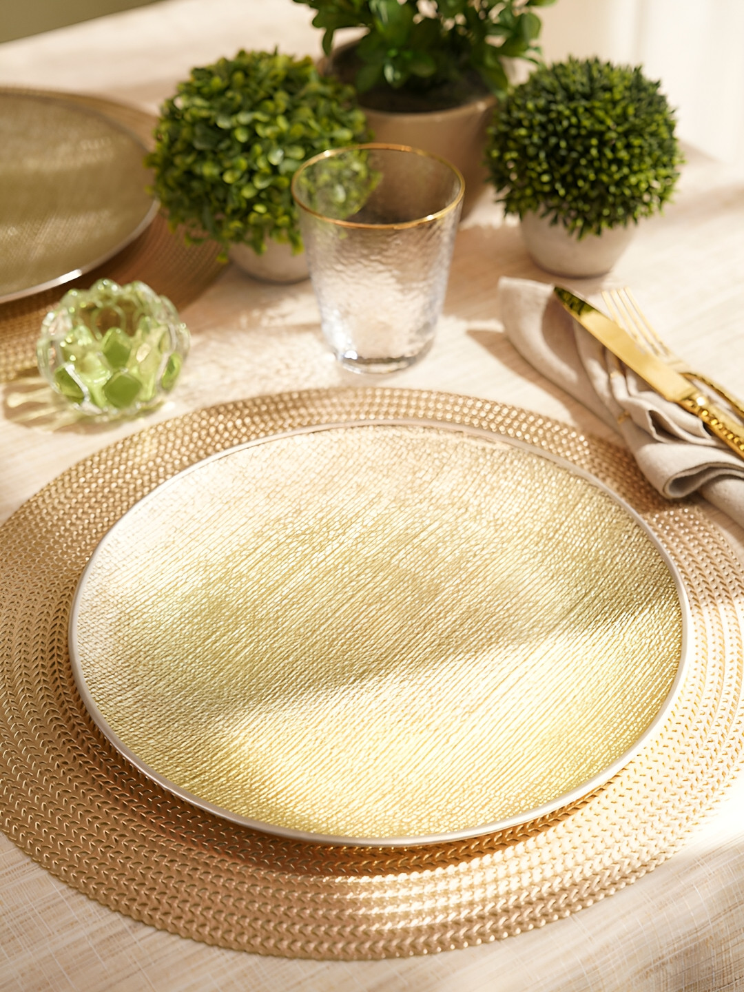 Pure Home and Living Beige 2 Pieces Textured Matte Plates