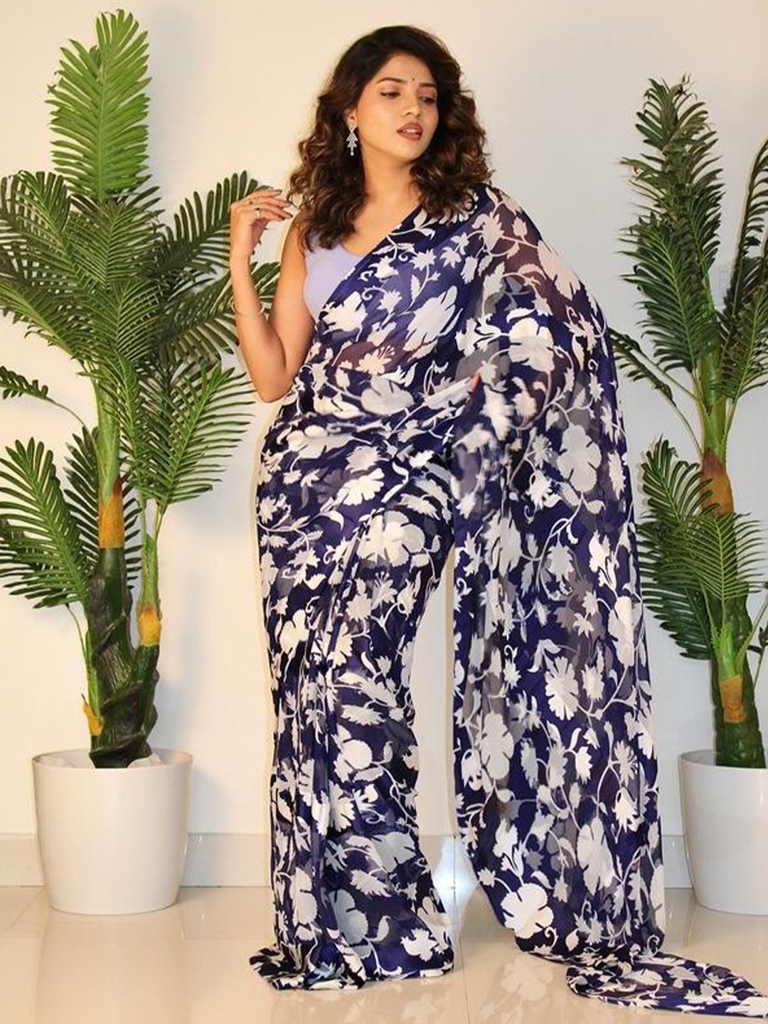 SANJANA SILK Floral Printed Satin Saree