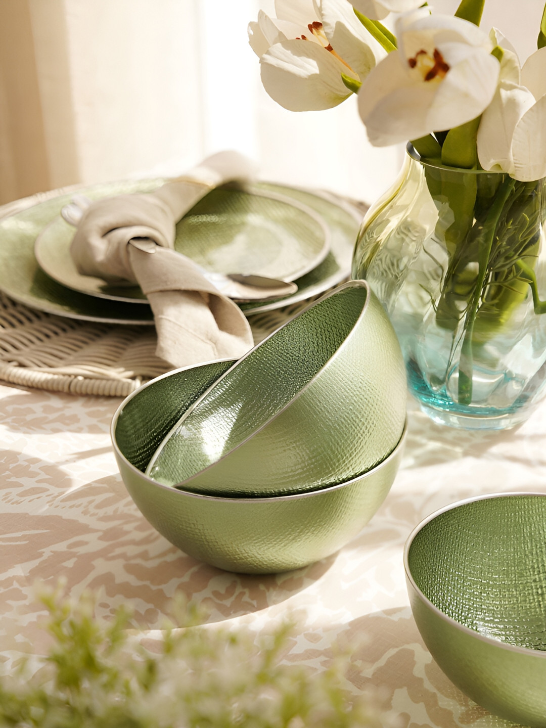 Pure Home and Living Green 2Pcs Textured Glass Easy To Clean Serving Bowls