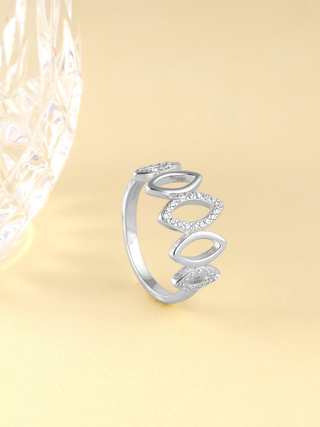 GIVA Rhodium-Plated 925 Sterling Silver Stone Studded Finger Ring