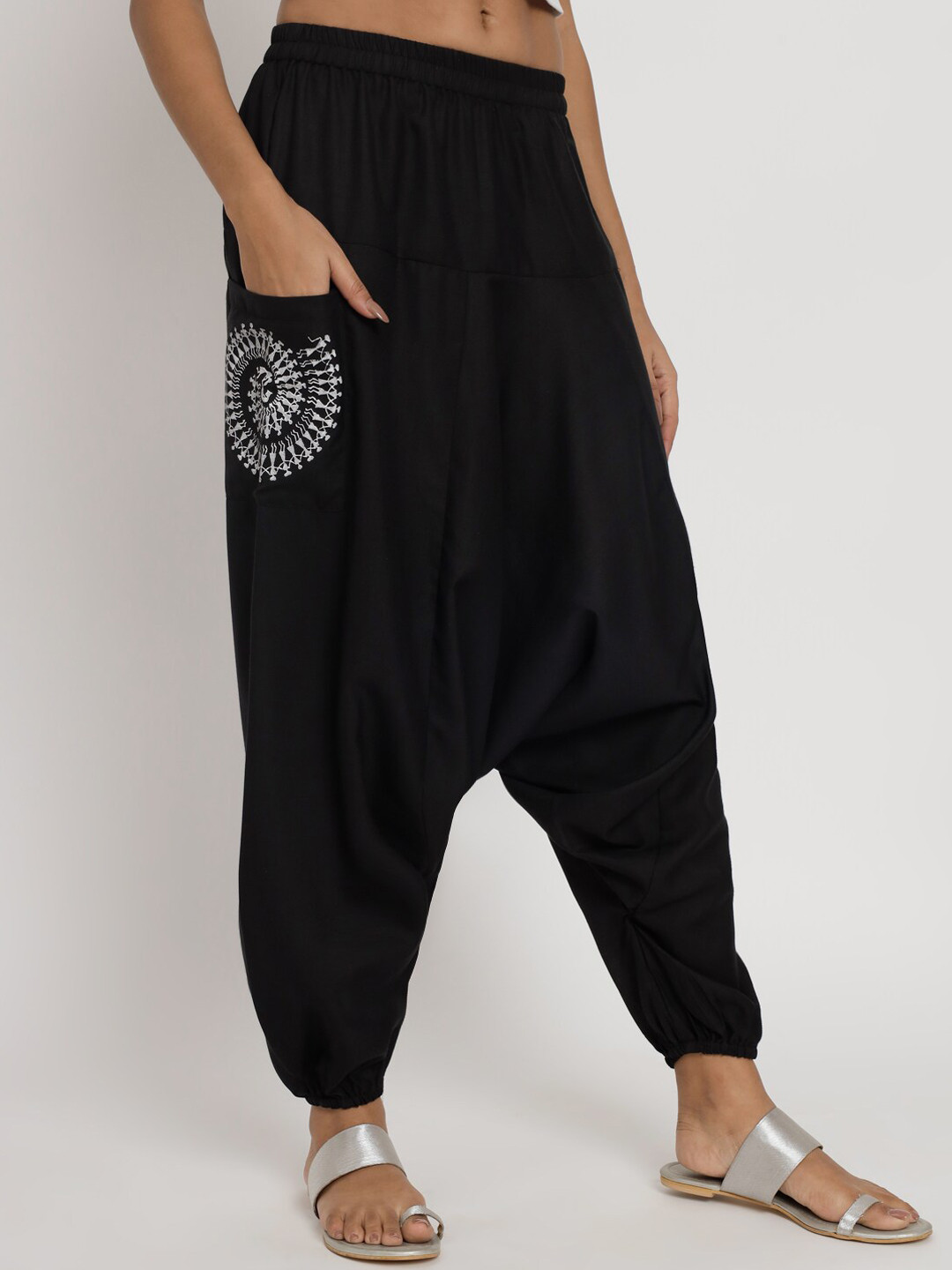 9rasa Women Warli Block Printed Loose Fit Pure Cotton Drop-Crotch High-Rise Harem Pants