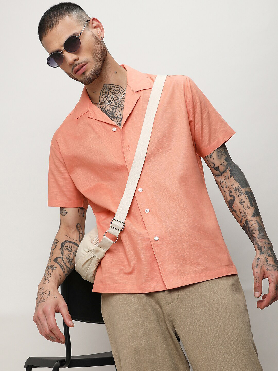 Campus Sutra Orange Classic Cuban Collar Short Sleeves Heathered Casual Shirt