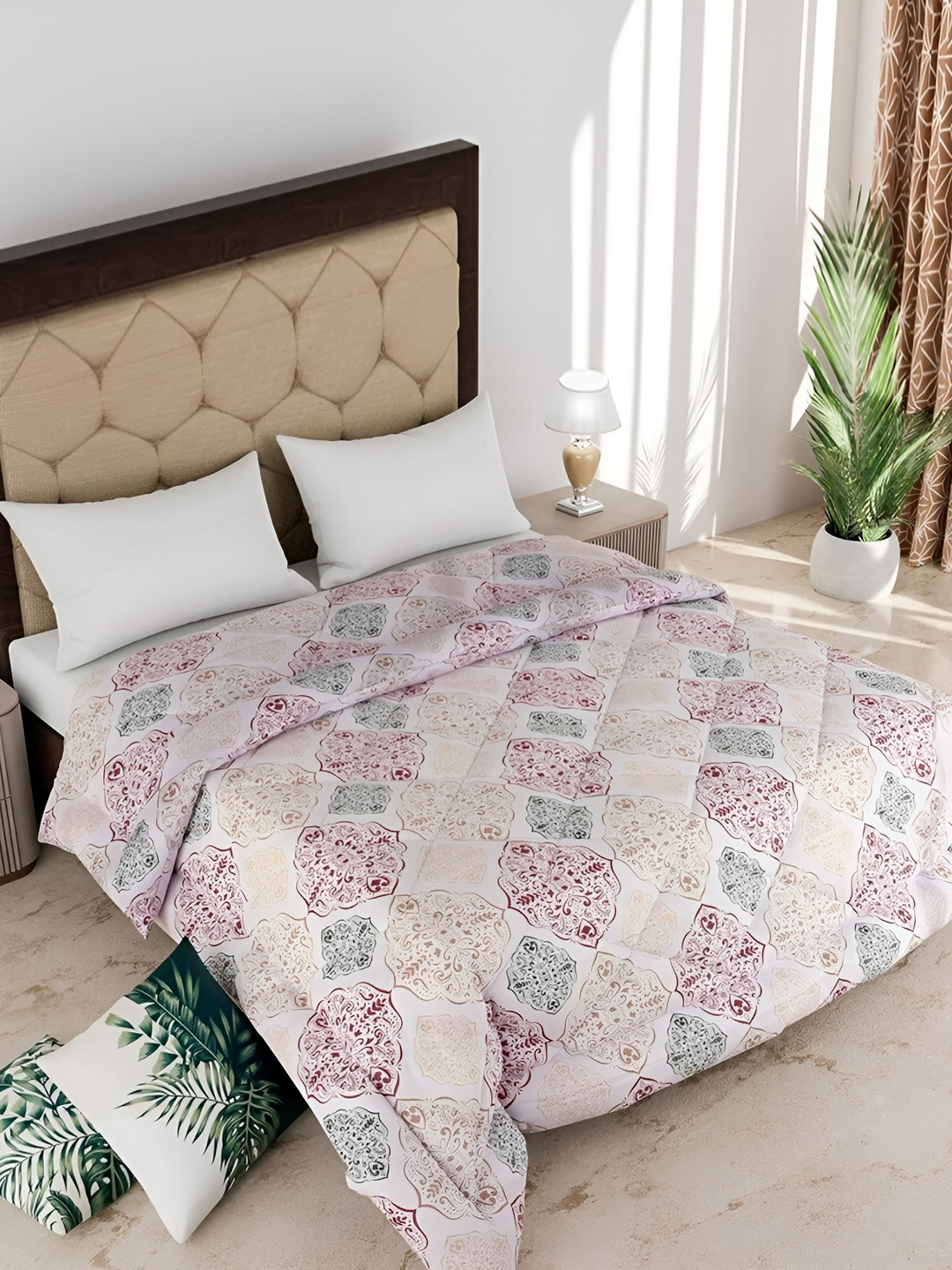 Comfowell Off White & Green Ethnic Motifs Heavy Winter 233 GSM Cotton Double Bed Quilt