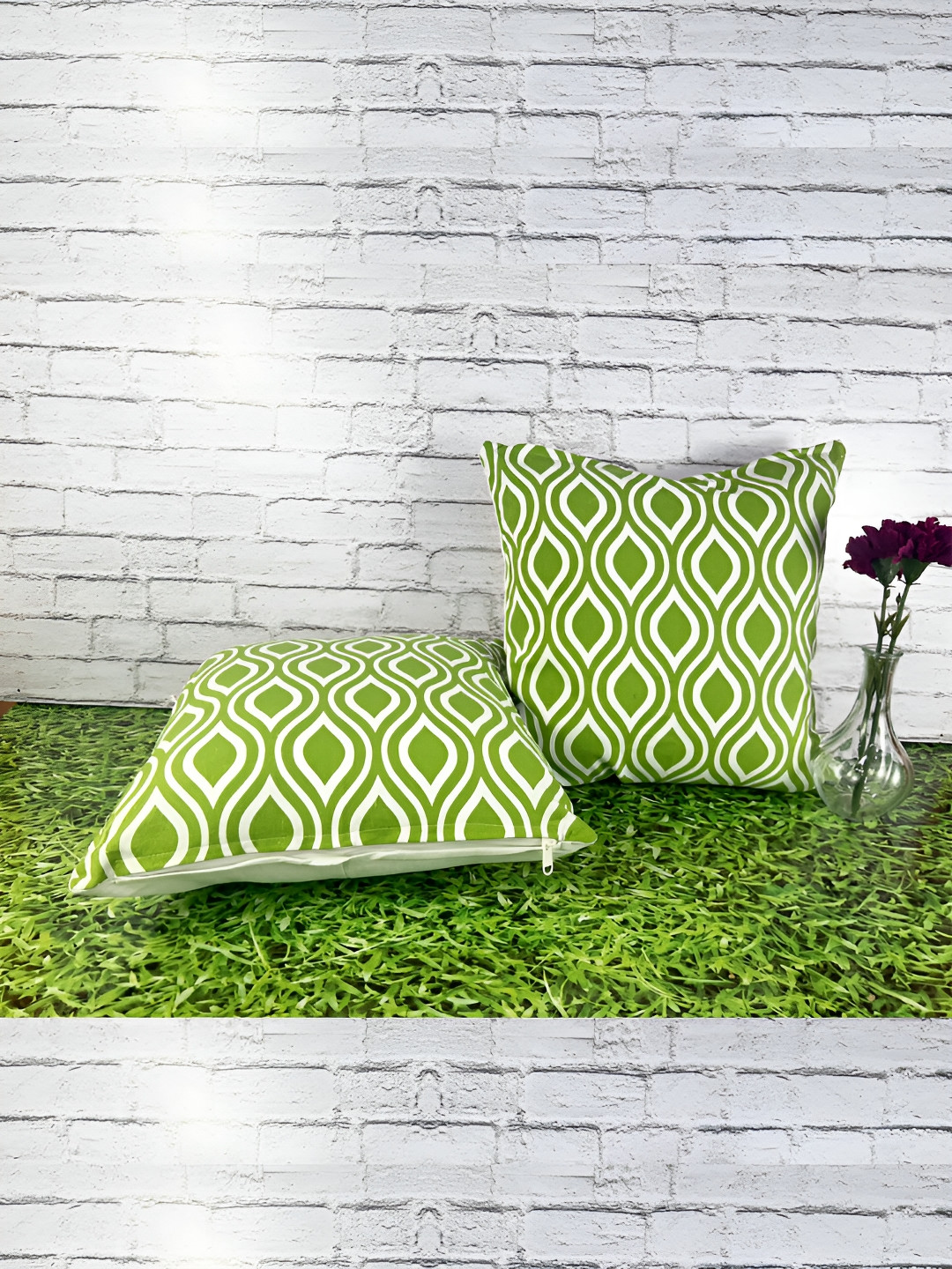 Pink Parrot Soft & Light-Weight Polyester Silk Durable 2 Pcs Cushion Covers -18x18In