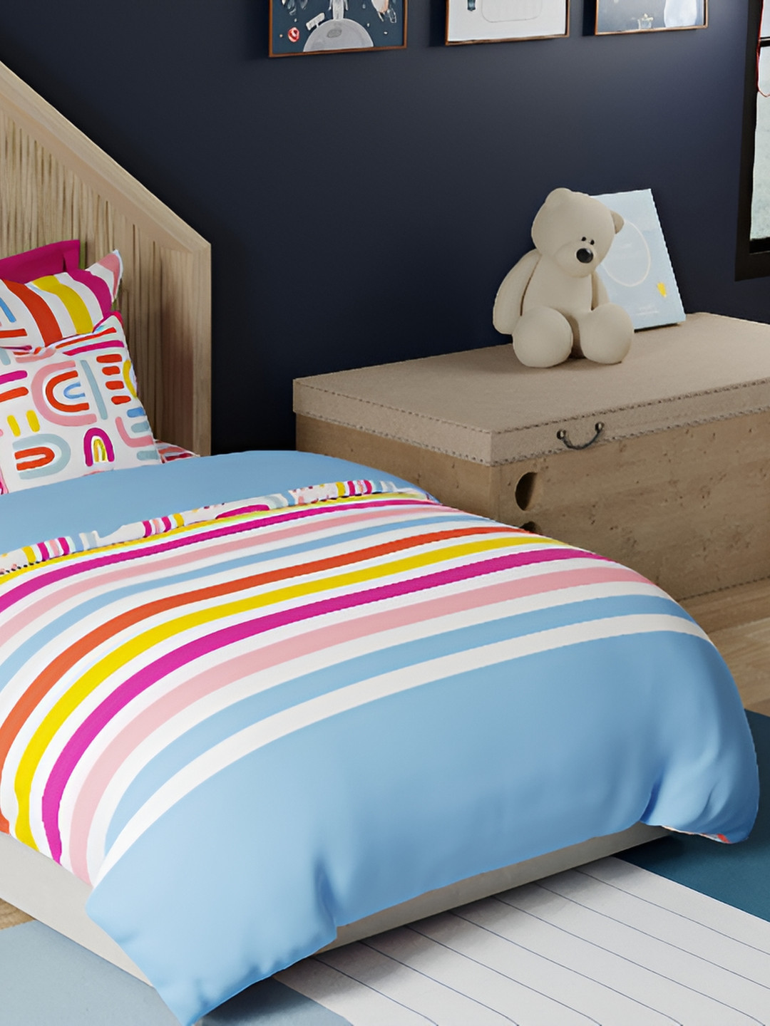 United Colors of Benetton Blue & White Striped 210 TC Single Bedsheet with 1 Pillow Covers