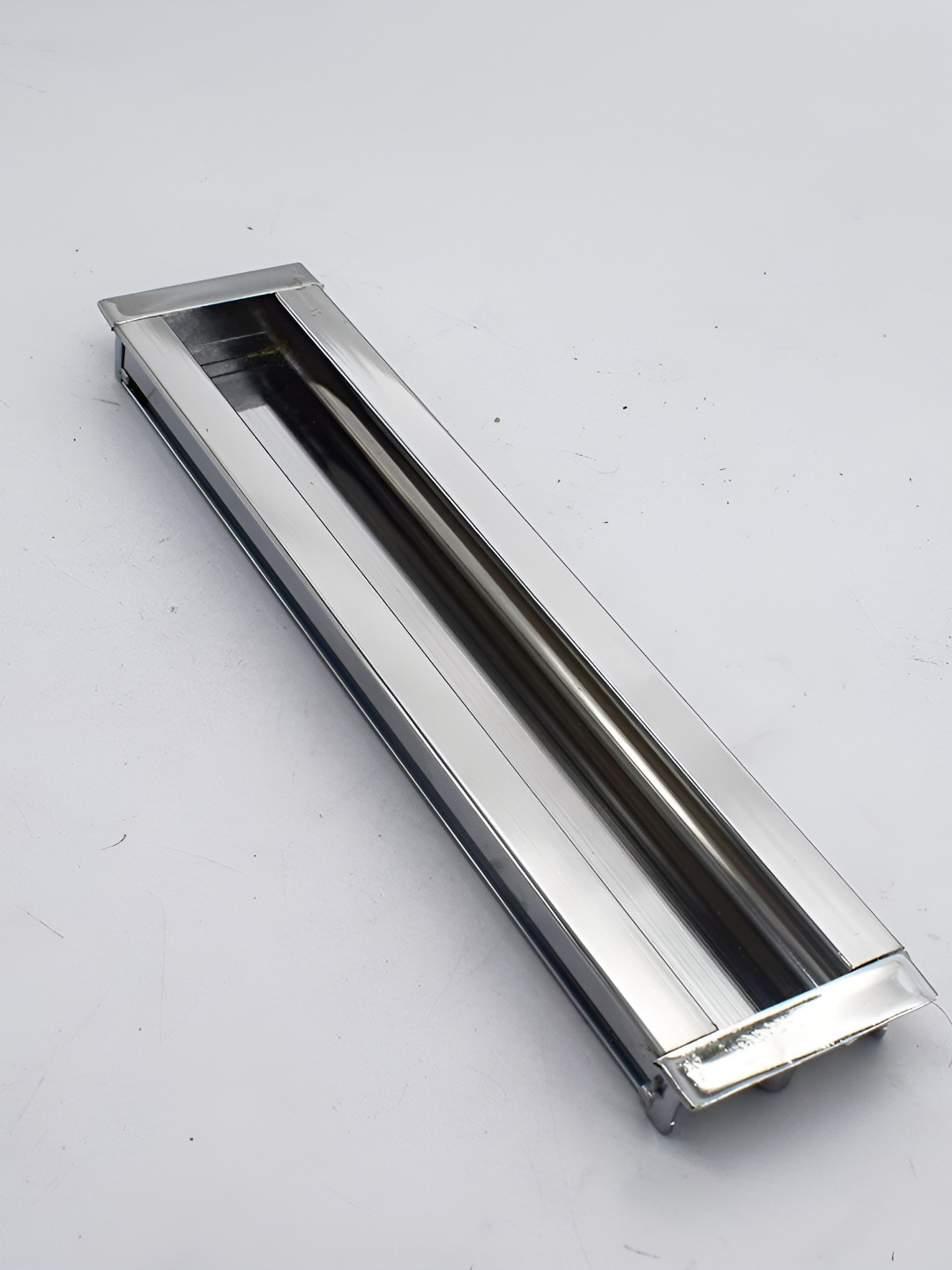 Rab Silver Toned Metal Glossy Finish Door Handle